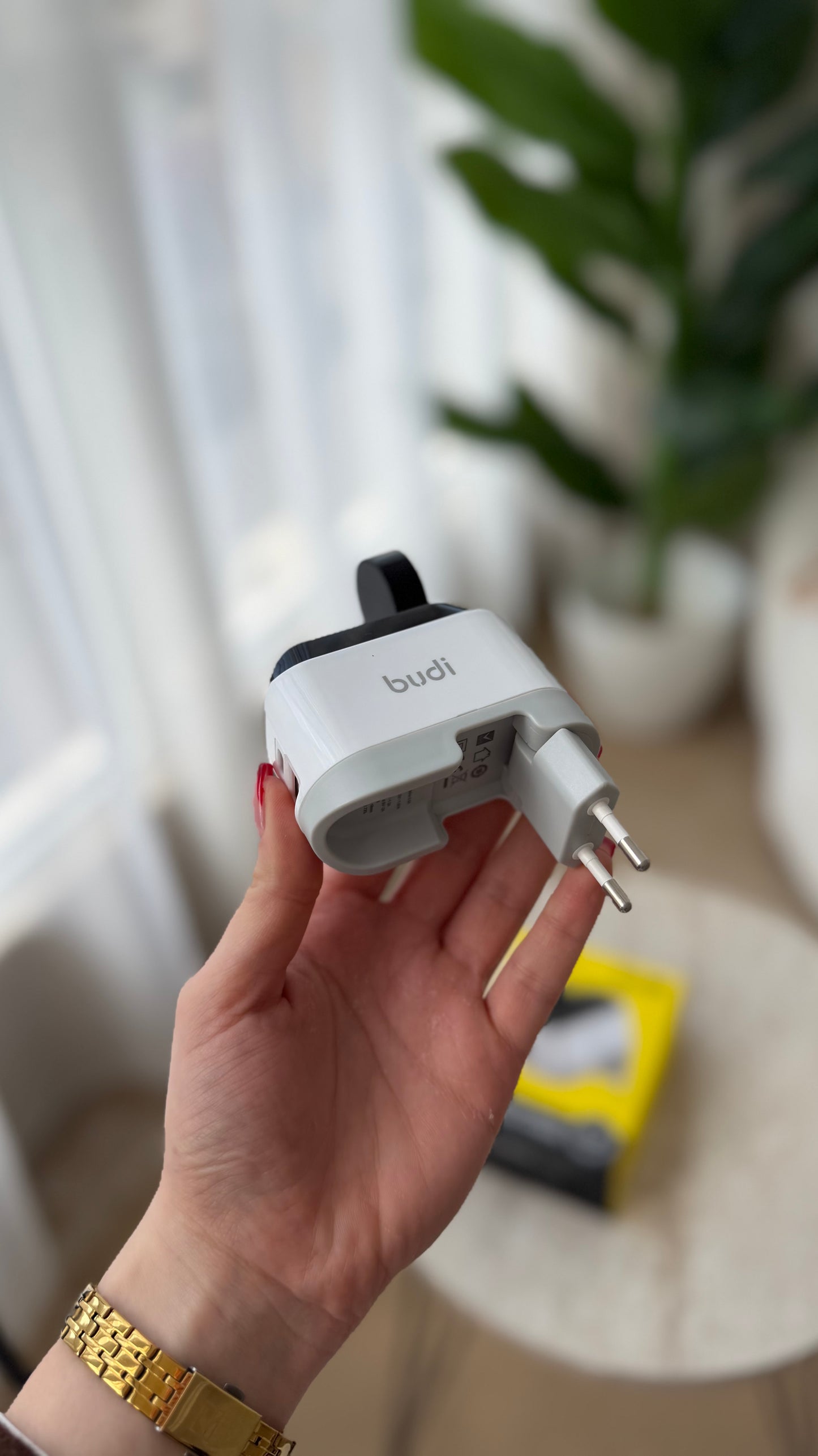 Budi 20W USB-C PD+QC 3.0 with wireless charger
