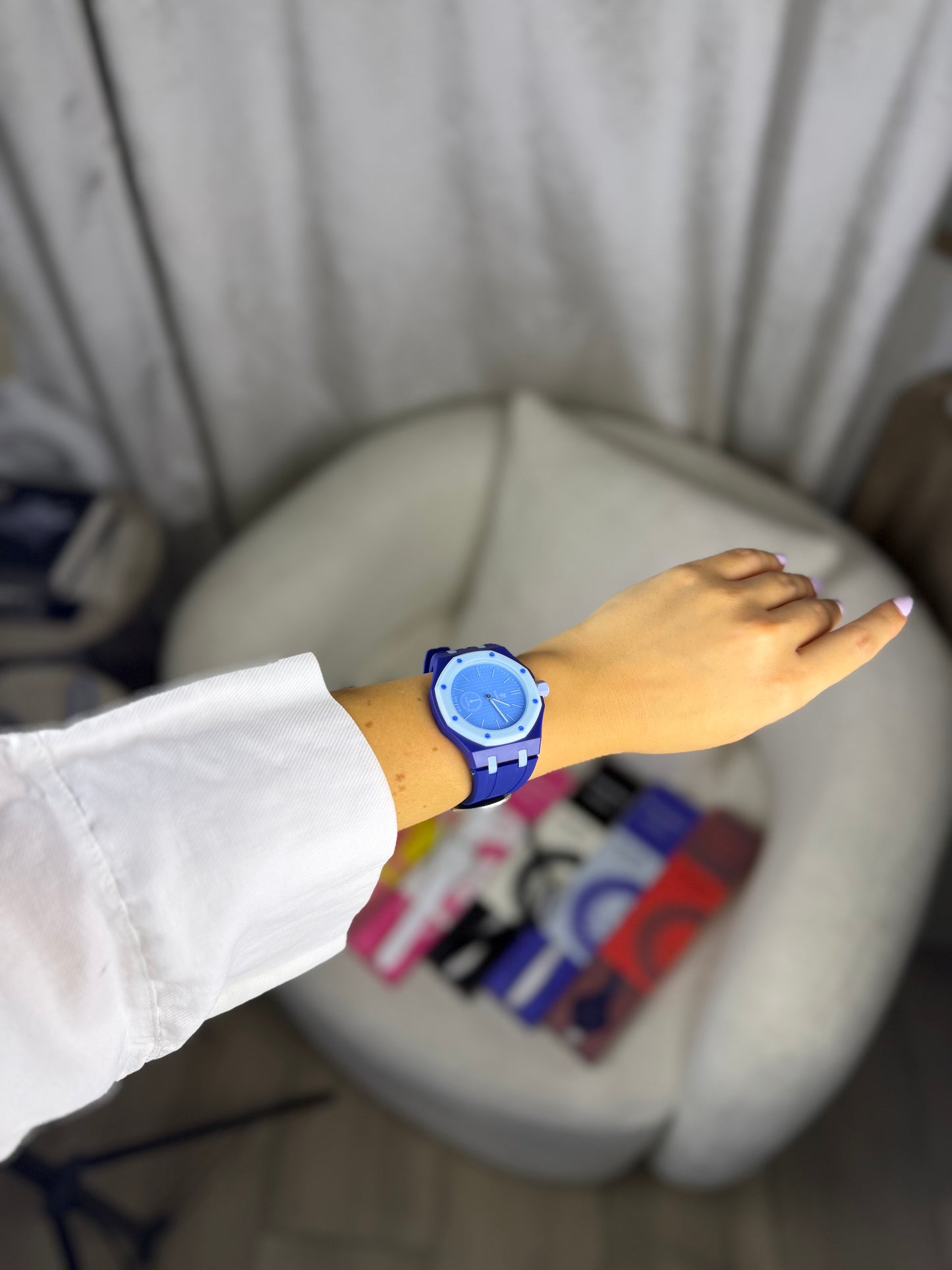 Royal pop watch with band