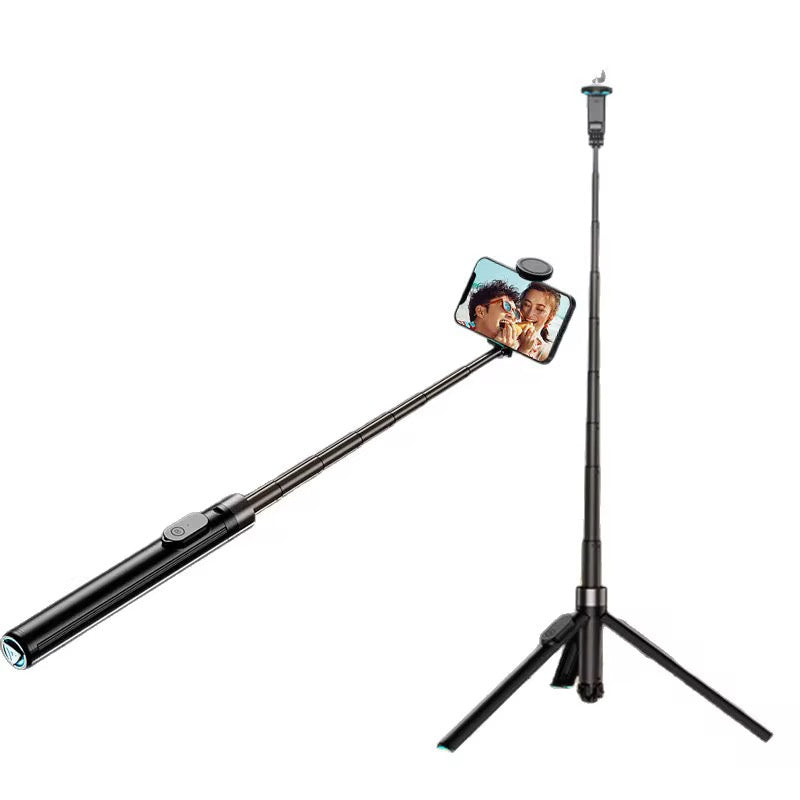 Integrated selfie stick