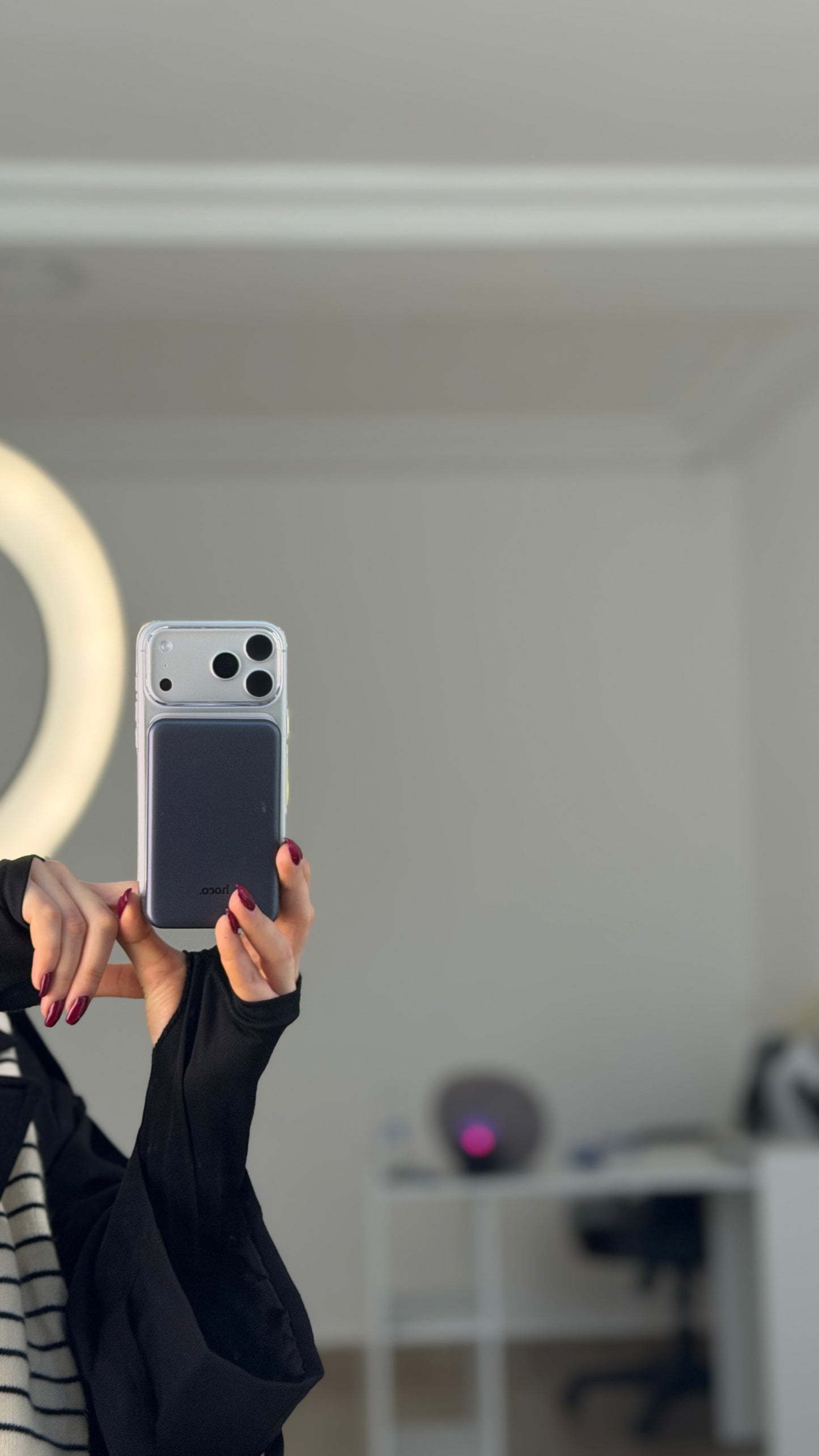 20,000mAh Magnetic Wireless Power Bank hoco Brand