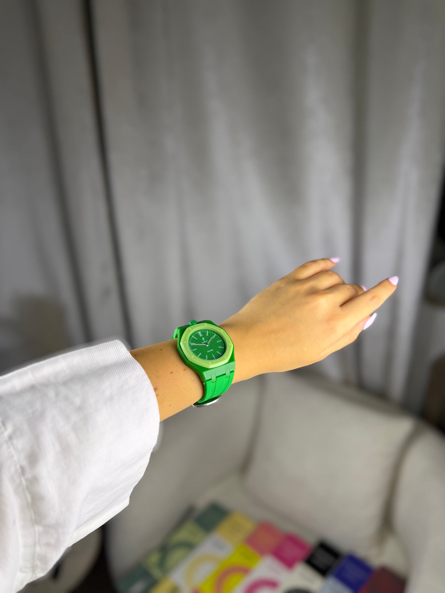 Royal pop watch with band