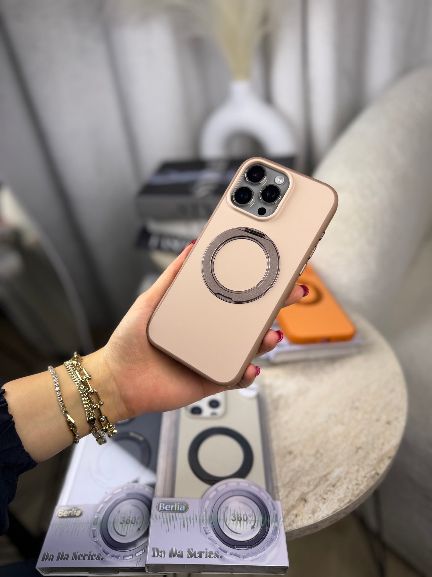Berlia case 360 degree