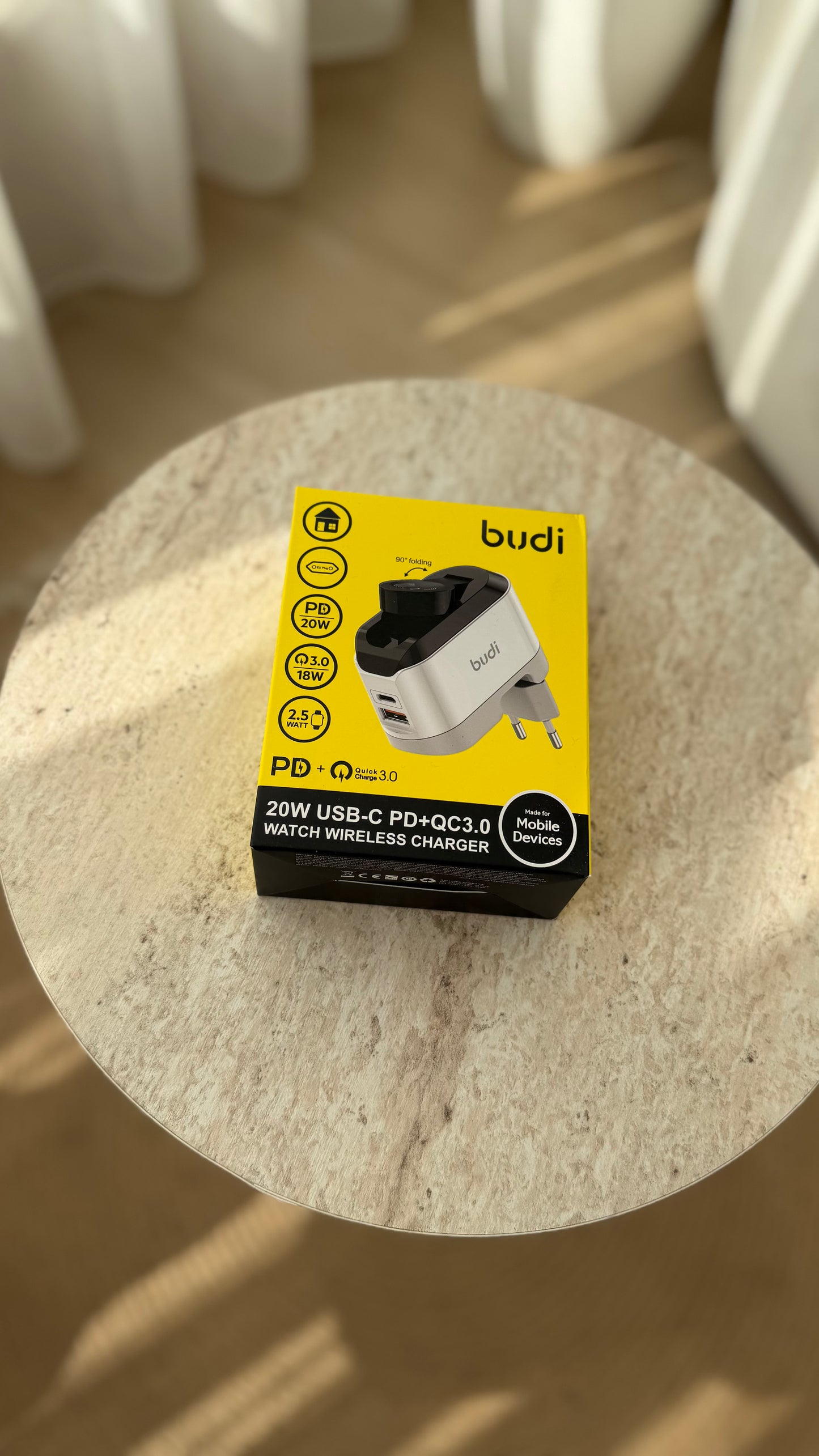Budi 20W USB-C PD+QC 3.0 with wireless charger