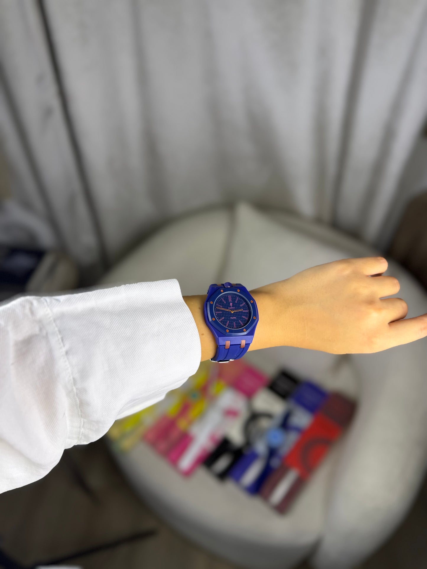 Royal pop watch with band