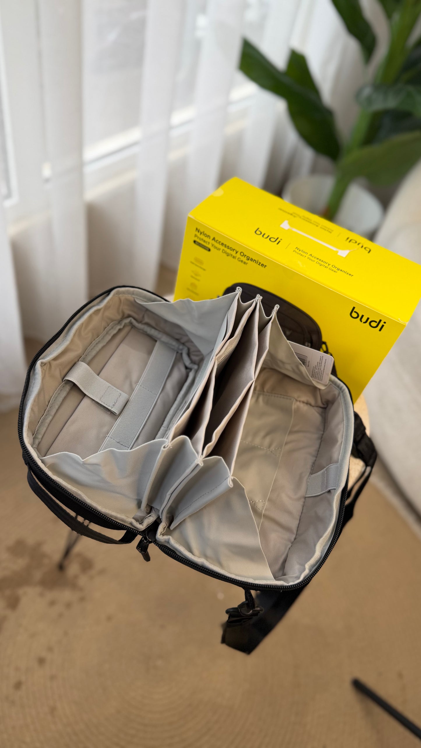 Budi nylon accessory organizer
