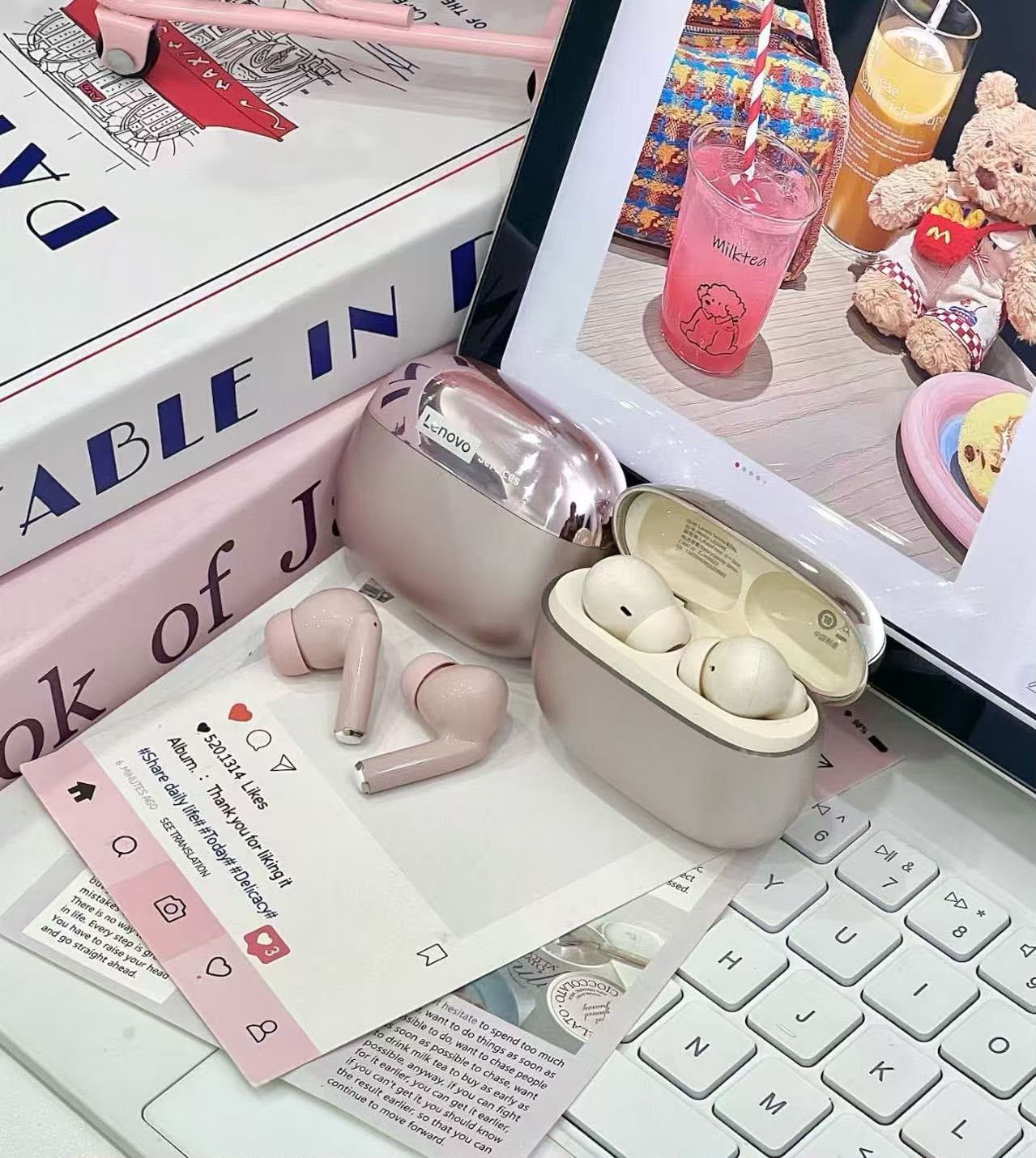 Lenovo airpods with display
